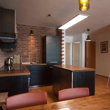 Bajka 09 -self Check - Free Parking * Братислава